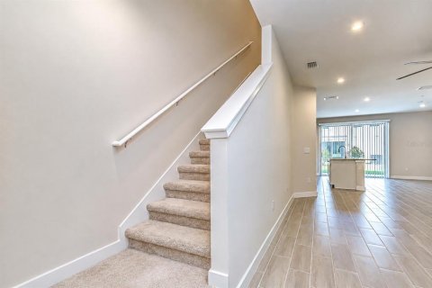 Townhouse in Lutz, Florida 3 bedrooms, 155.52 sq.m. № 2237075 - photo 6