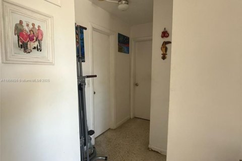 Immobilier commercial à vendre à Miami, Floride № 1960290 - photo 14