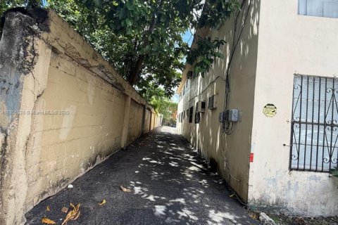 Immobilier commercial à vendre à Miami, Floride № 1960290 - photo 3