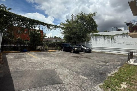 Immobilier commercial à vendre à Miami, Floride № 1960290 - photo 4