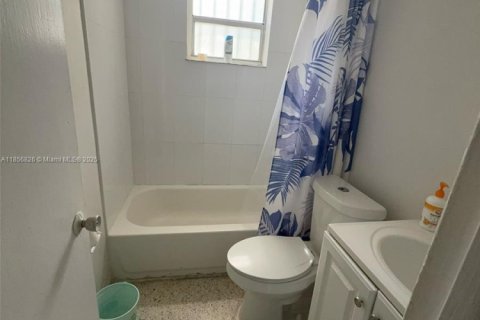 Immobilier commercial à vendre à Miami, Floride № 1960290 - photo 20