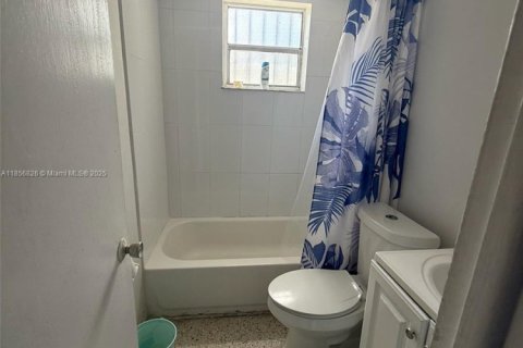 Immobilier commercial à vendre à Miami, Floride № 1960290 - photo 15