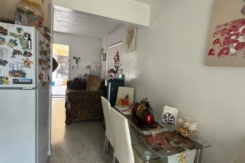 Immobilier commercial à vendre à Miami, Floride № 1960290 - photo 12