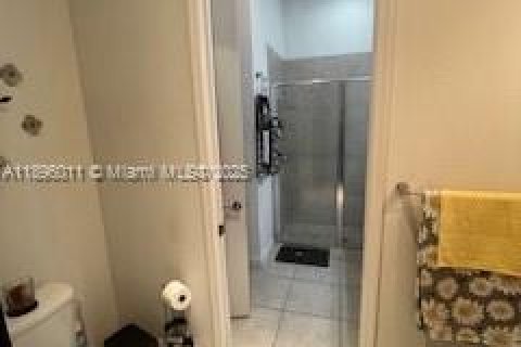 Adosado en venta en Davenport, Florida, 3 dormitorios № 1951291 - foto 12