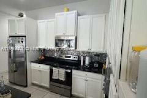 Adosado en venta en Davenport, Florida, 3 dormitorios № 1951291 - foto 18