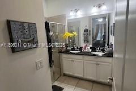 Adosado en venta en Davenport, Florida, 3 dormitorios № 1951291 - foto 10