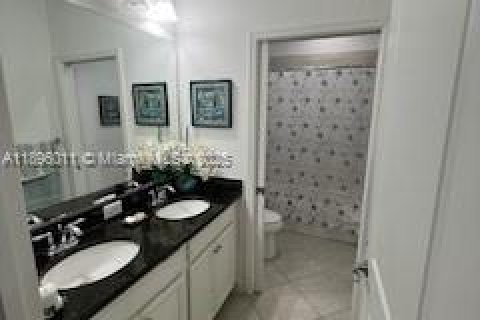 Adosado en venta en Davenport, Florida, 3 dormitorios № 1951291 - foto 29