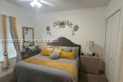 Adosado en venta en Davenport, Florida, 3 dormitorios № 1951291 - foto 8