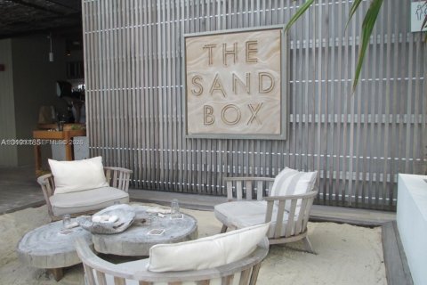 Condo in Miami Beach, Florida, 1 bedroom  № 2053080 - photo 28