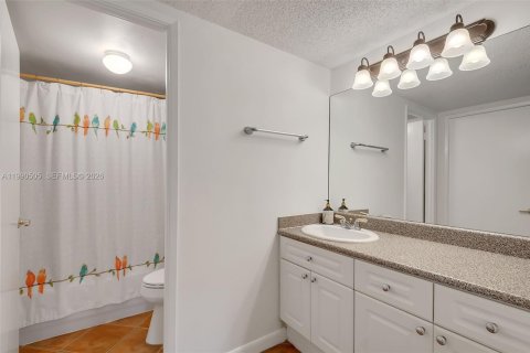Condo in Miami Beach, Florida, 1 bedroom  № 2053080 - photo 7