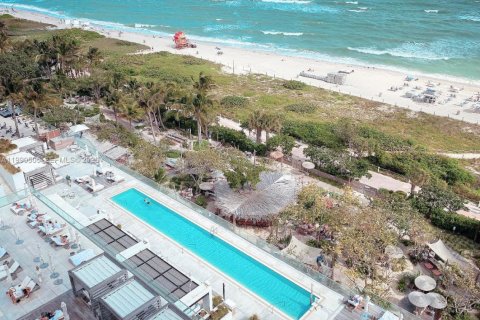 Condo in Miami Beach, Florida, 1 bedroom  № 2053080 - photo 22