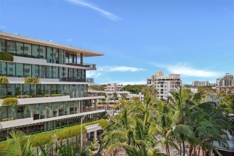 Condo in Miami Beach, Florida, 1 bedroom  № 2053080 - photo 8