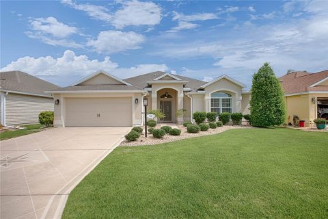 Casa en alquiler en The Villages, Florida, 2 dormitorios, 167.97 m2 № 1833333 - foto 1