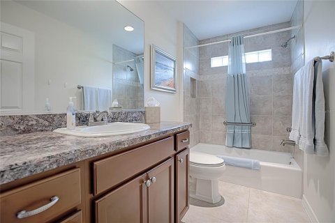 Casa en alquiler en The Villages, Florida, 2 dormitorios, 167.97 m2 № 1833333 - foto 13