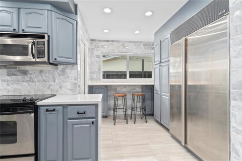 Купить виллу или дом в Форт-Лодердейл, Флорида 4 спальни, 204.76м2, № 1958040 - фото 8