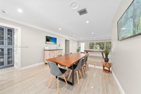 Купить виллу или дом в Форт-Лодердейл, Флорида 4 спальни, 204.76м2, № 1958040 - фото 15