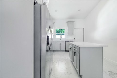 Casa en venta en Haines City, Florida, 4 dormitorios, 139.45 m2 № 1882718 - foto 10
