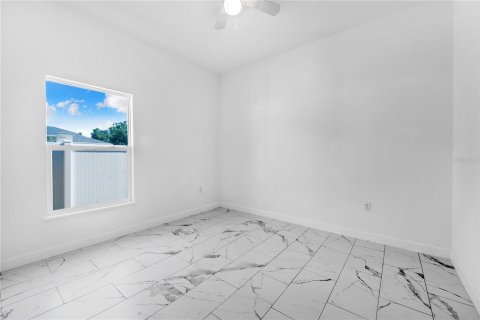 Casa en venta en Haines City, Florida, 4 dormitorios, 139.45 m2 № 1882718 - foto 26
