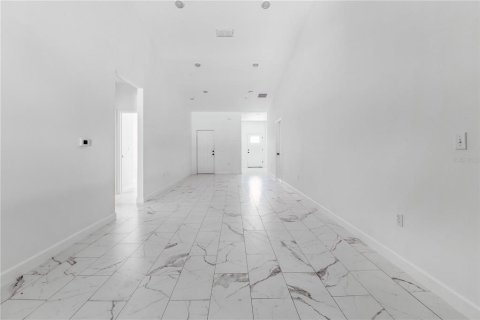 Casa en venta en Haines City, Florida, 4 dormitorios, 139.45 m2 № 1882718 - foto 7