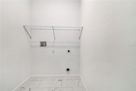Casa en venta en Haines City, Florida, 4 dormitorios, 139.45 m2 № 1882718 - foto 25