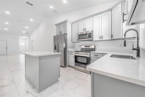 Casa en venta en Haines City, Florida, 4 dormitorios, 139.45 m2 № 1882718 - foto 13