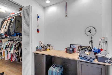 Condominio en alquiler en Lauderhill, Florida, 2 dormitorios, 122.07 m2 № 1946351 - foto 21