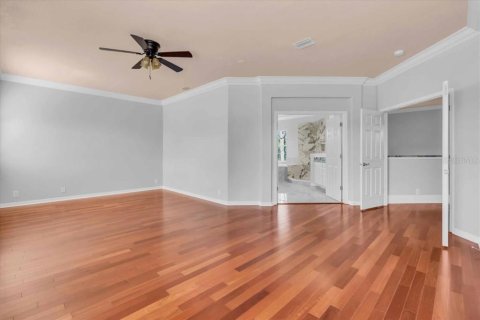 House in Tampa, Florida 5 bedrooms, 330.45 sq.m. № 1884326 - photo 28