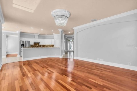 House in Tampa, Florida 5 bedrooms, 330.45 sq.m. № 1884326 - photo 18