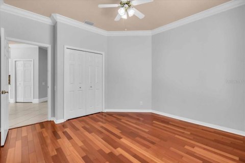 House in Tampa, Florida 5 bedrooms, 330.45 sq.m. № 1884326 - photo 21