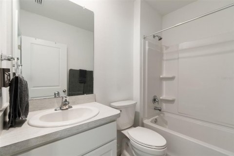 Casa en alquiler en Plant City, Florida, 5 dormitorios, 248.42 m2 № 2151326 - foto 30