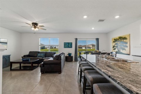 Casa en alquiler en Plant City, Florida, 5 dormitorios, 248.42 m2 № 2151326 - foto 10