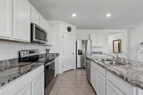 Casa en alquiler en Plant City, Florida, 5 dormitorios, 248.42 m2 № 2151326 - foto 15