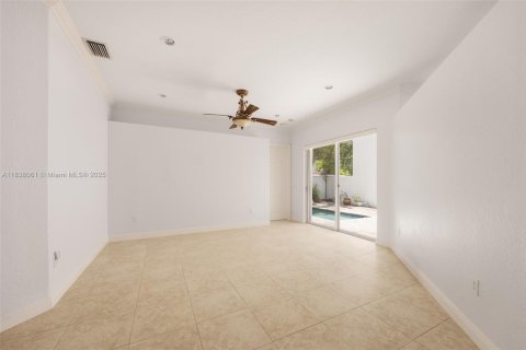 Villa ou maison à vendre à Hollywood, Floride: 3 chambres, 145.02 m2 № 1841119 - photo 7