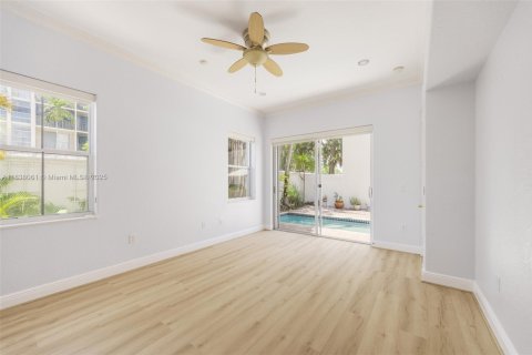 Villa ou maison à vendre à Hollywood, Floride: 3 chambres, 145.02 m2 № 1841119 - photo 10