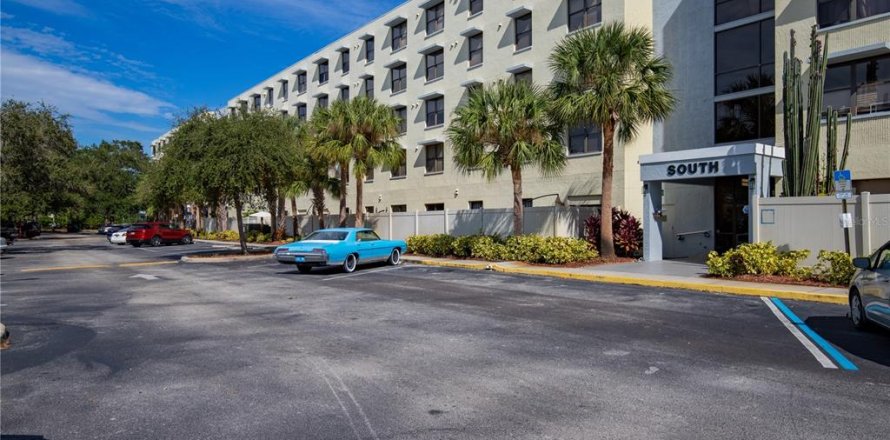 Condominio en Clearwater, Florida, 2 dormitorios № 2106065