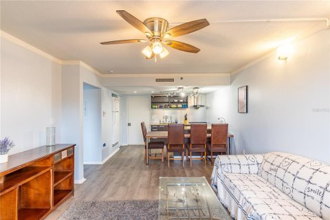 Condominio en alquiler en Clearwater, Florida, 2 dormitorios, 78.5 m2 № 2106065 - foto 8