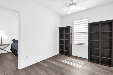 Casa en venta en Orlando, Florida, 3 dormitorios, 184.41 m2 № 1837663 - foto 17