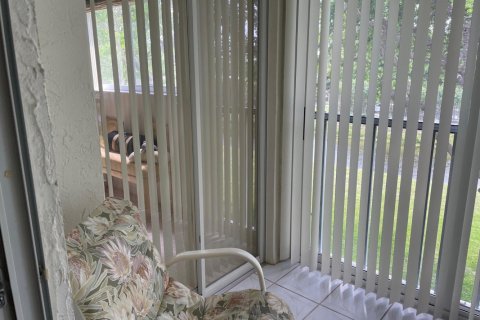Condominio en alquiler en Lake Worth, Florida, 1 dormitorio, 125.6 m2 № 1073831 - foto 1