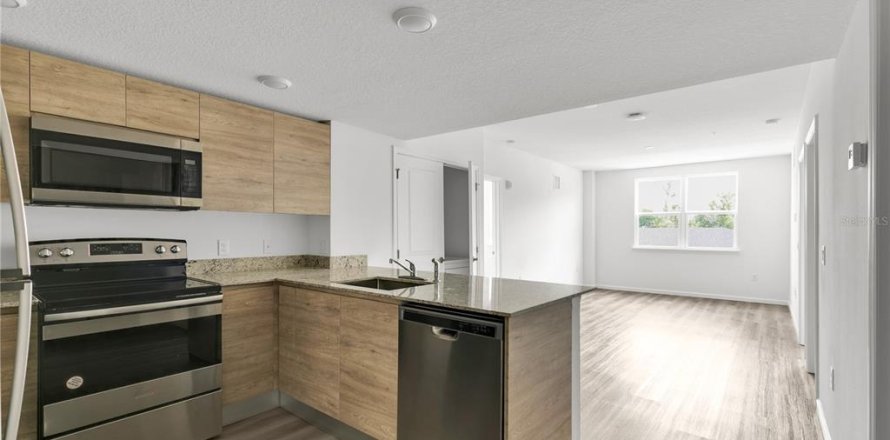 Condo in Orlando, Florida, 3 bedrooms № 1856606