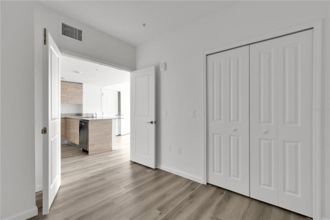 Condo in Orlando, Florida, 3 bedrooms  № 1856606 - photo 6