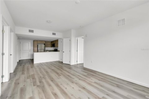 Condo in Orlando, Florida, 3 bedrooms  № 1856606 - photo 4