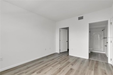 Condo in Orlando, Florida, 3 bedrooms  № 1856606 - photo 7