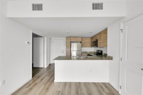 Condo in Orlando, Florida, 3 bedrooms  № 1856606 - photo 3