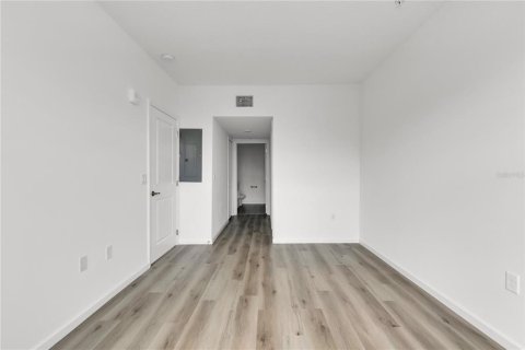 Condo in Orlando, Florida, 3 bedrooms  № 1856606 - photo 8
