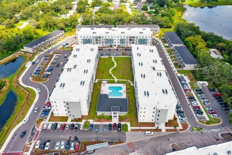 Condo in Orlando, Florida, 3 bedrooms  № 1856606 - photo 25