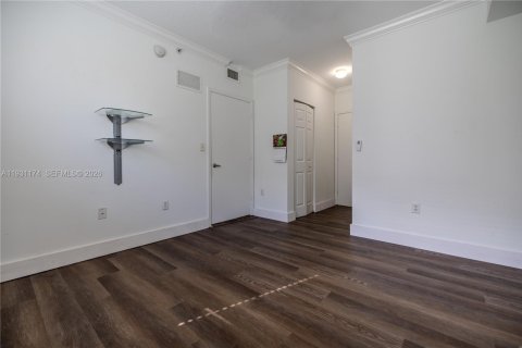 Copropriété à louer à Cutler Bay, Floride: 2 chambres, 75.16 m2 № 1996614 - photo 8