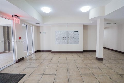 Copropriété à louer à Cutler Bay, Floride: 2 chambres, 75.16 m2 № 1996614 - photo 16