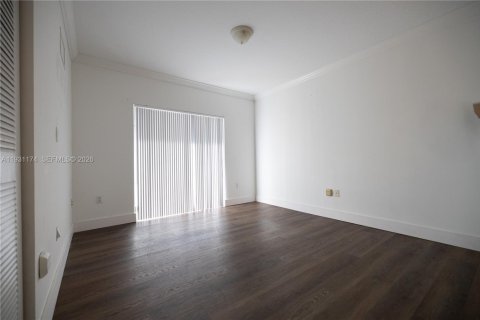 Copropriété à louer à Cutler Bay, Floride: 2 chambres, 75.16 m2 № 1996614 - photo 3