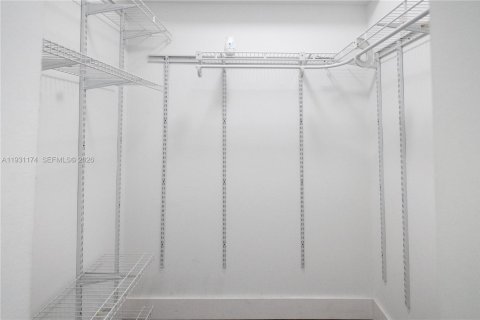 Copropriété à louer à Cutler Bay, Floride: 2 chambres, 75.16 m2 № 1996614 - photo 13