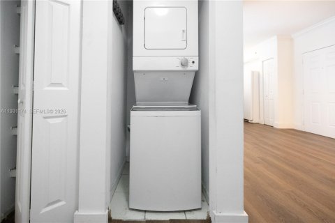 Copropriété à louer à Cutler Bay, Floride: 2 chambres, 75.16 m2 № 1996614 - photo 12